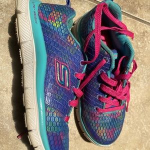 Sketchers lite weight